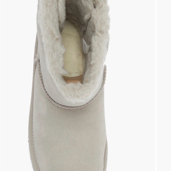 UGG Kids Bailey Bow Boot - Picture 4 of 5